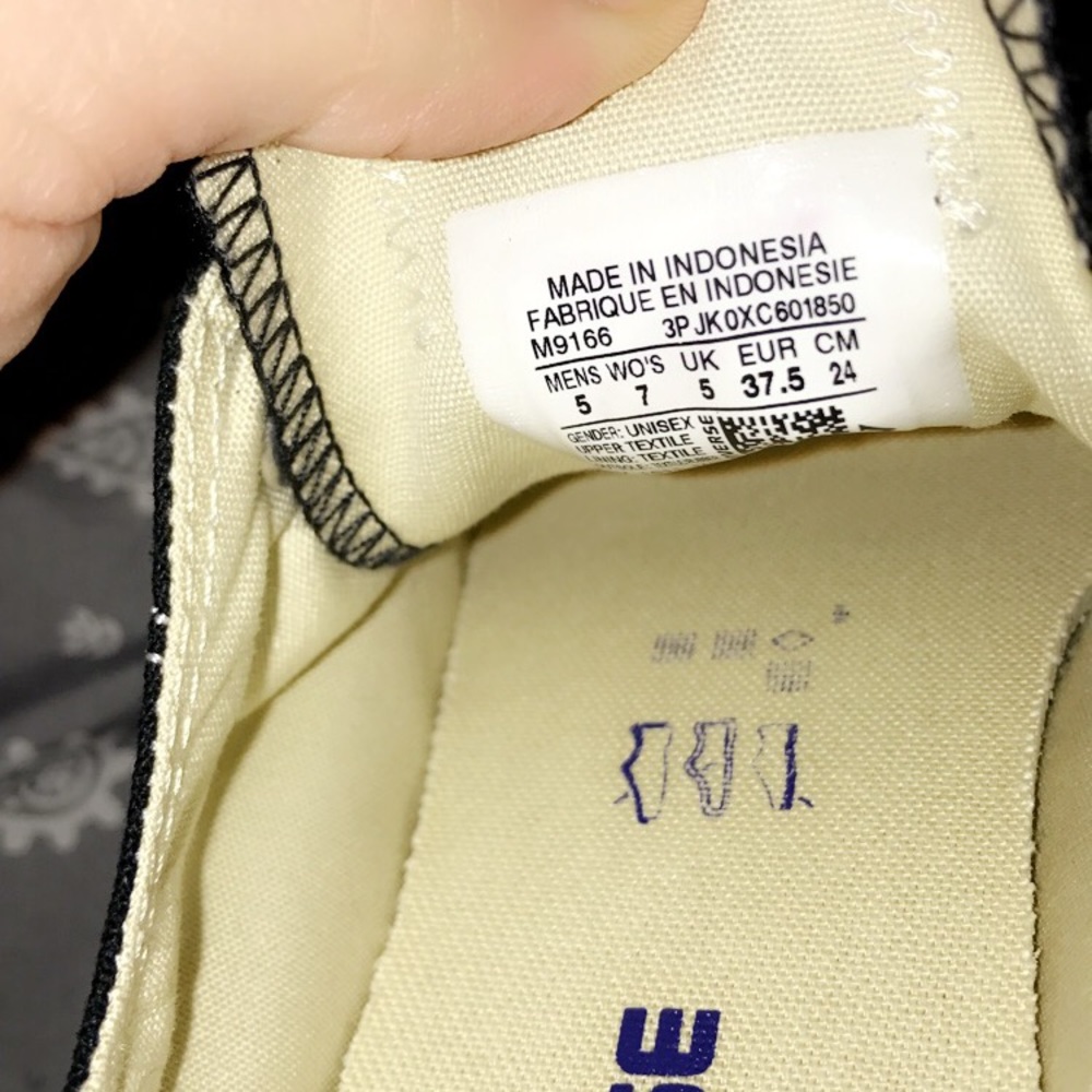 Light grey converse - Picture 4 of 4